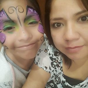 Meet your Posher, Aidee